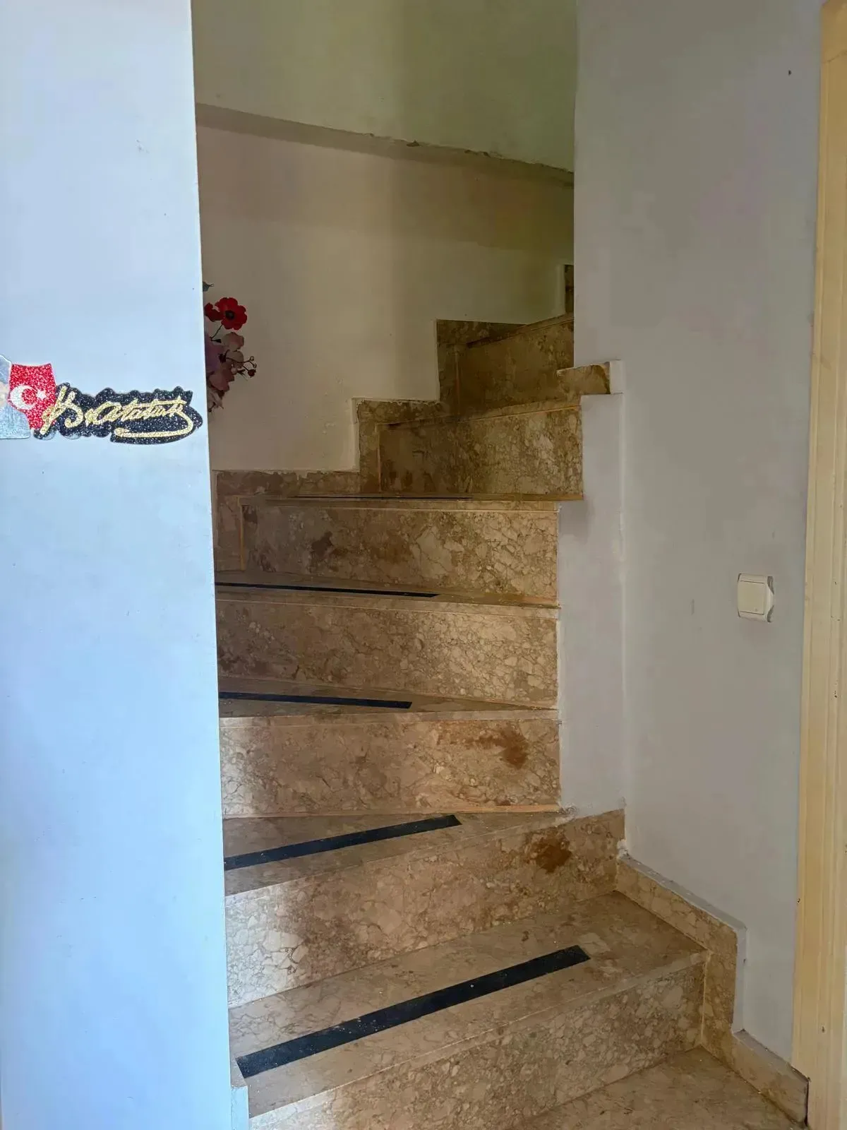KEPEZ GÜNDOĞDU IN DER NÄHE DER STRAßENBAHN 3+1 DUPLEX