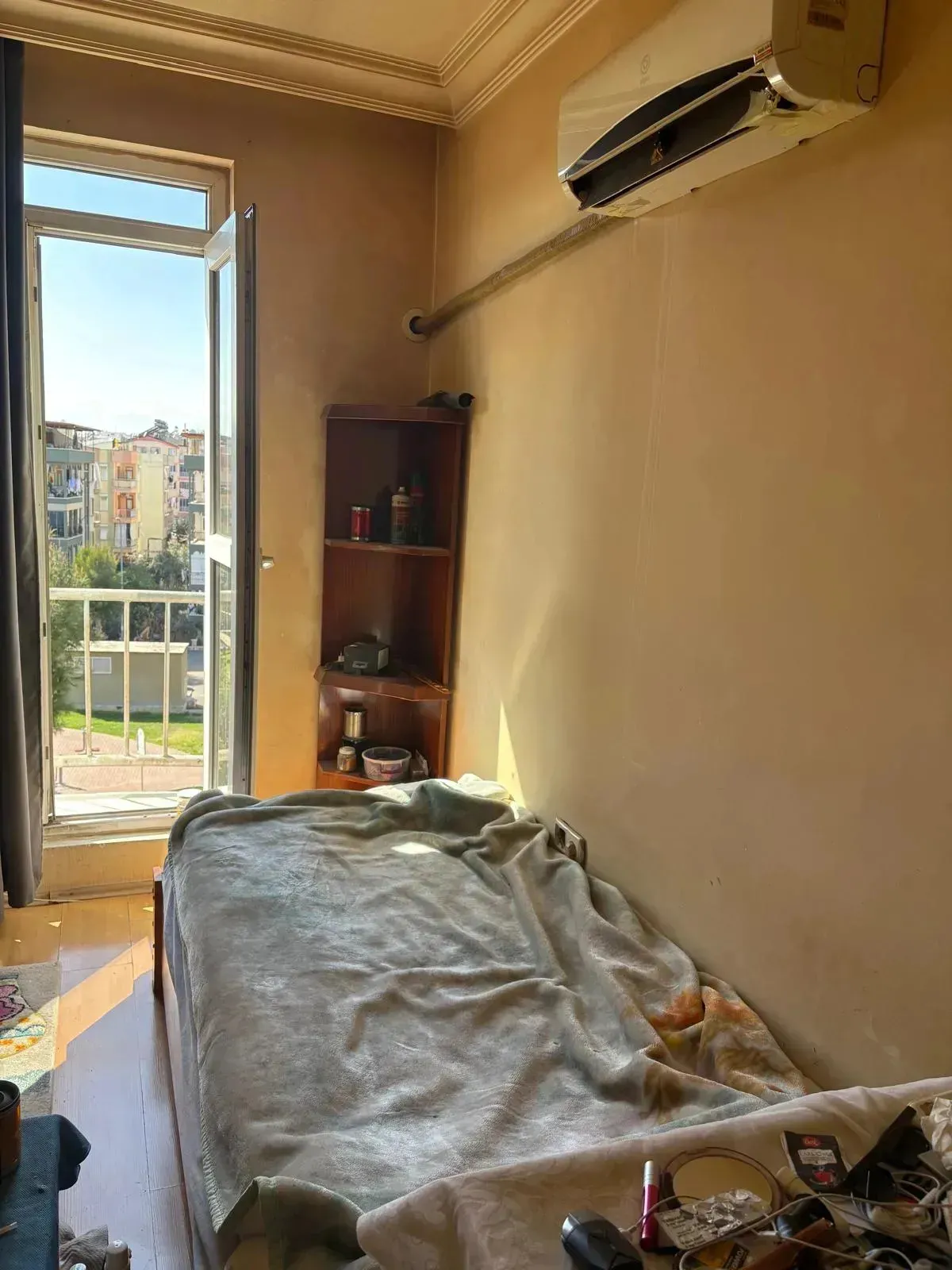 KEPEZ GÜNDOĞDU IN DER NÄHE DER STRAßENBAHN 3+1 DUPLEX